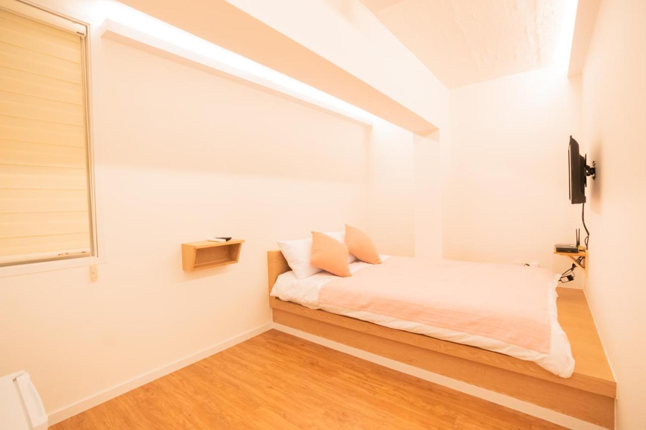 Huayuanhouse Hq In Hongdae Maison d'hôtes